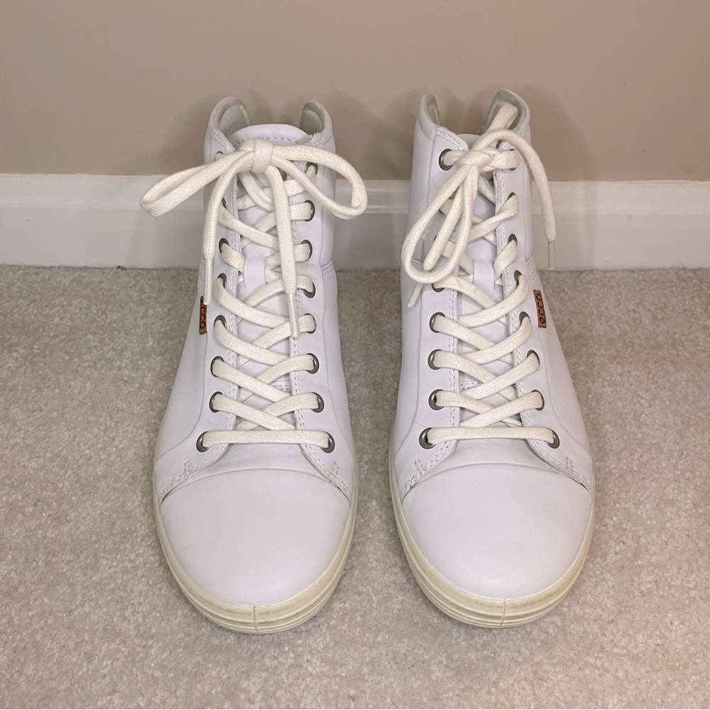 ECCO Women's Soft 7 High Top White - size 40 Leather Suede